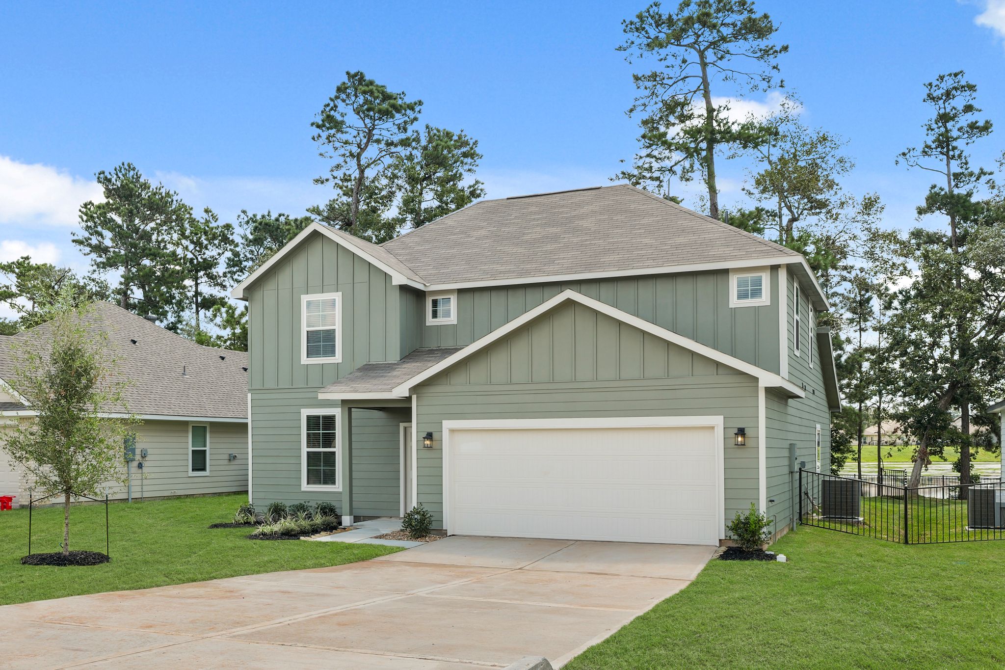 030105 461 Shoreview Drive